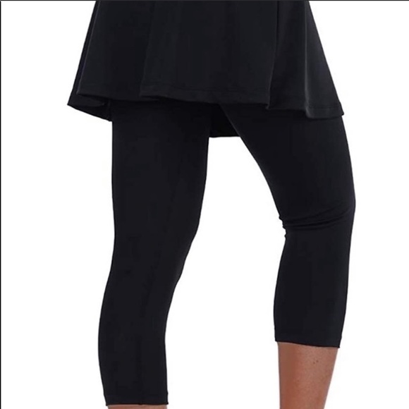 Anivivo Athletic Spandex Skirted Capris - Picture 2 of 4
